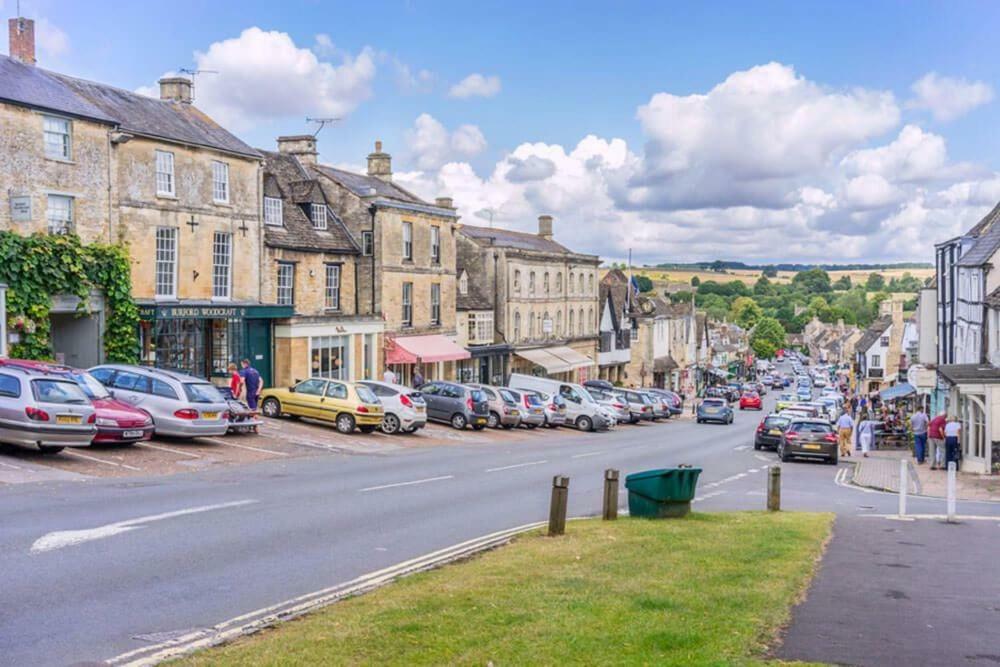 Mallard Lodge Cirencester Ngoại thất bức ảnh